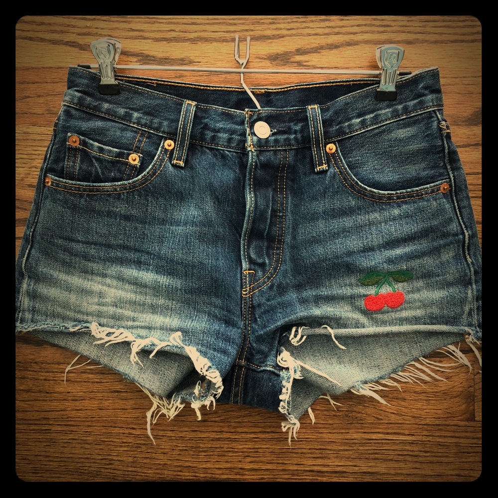 Levis High Rise Jean Shorts 501